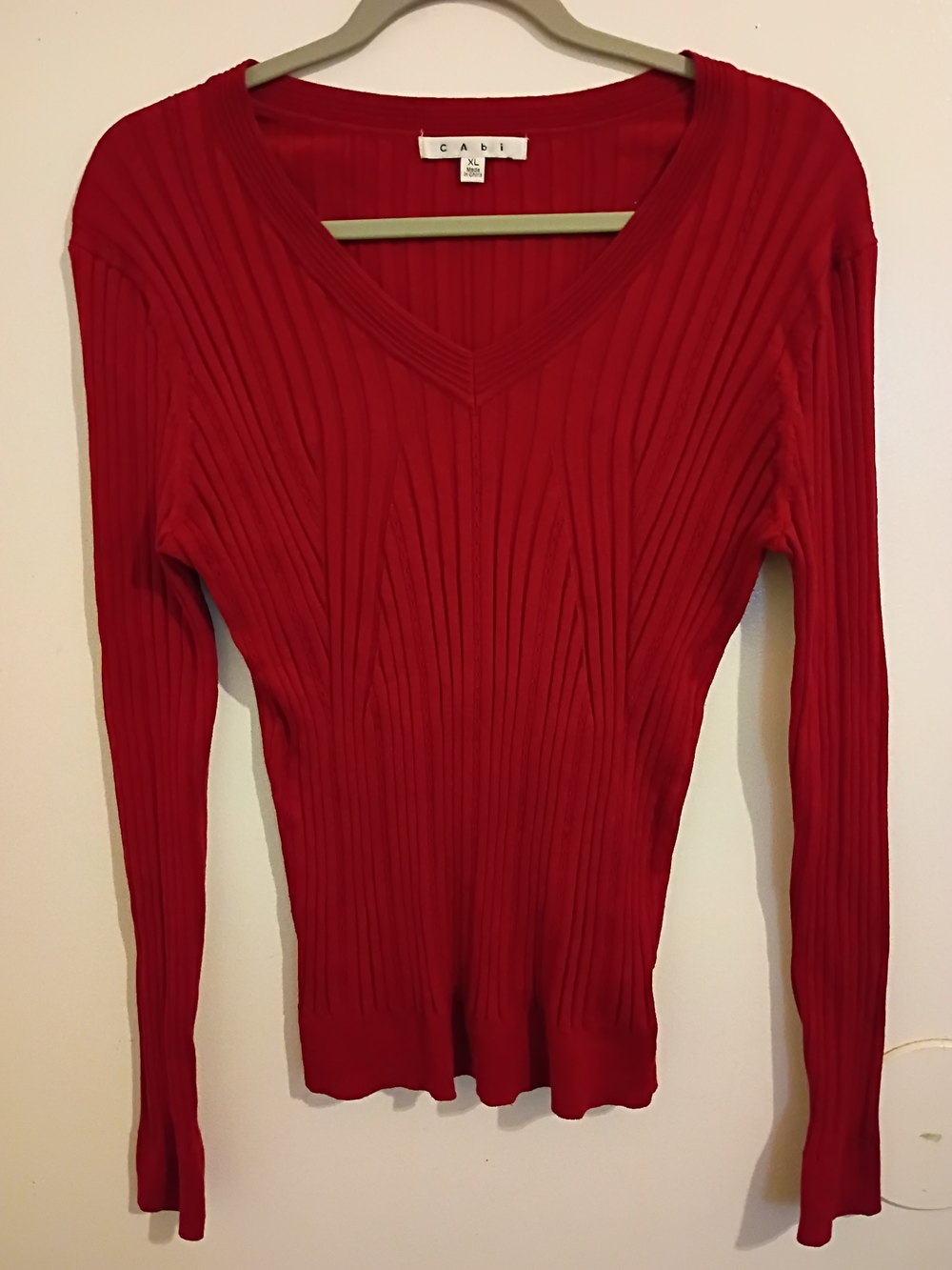 CAbi Women's Burgundy Ribbed V-Neck Sweater 60% Silk Sz XL